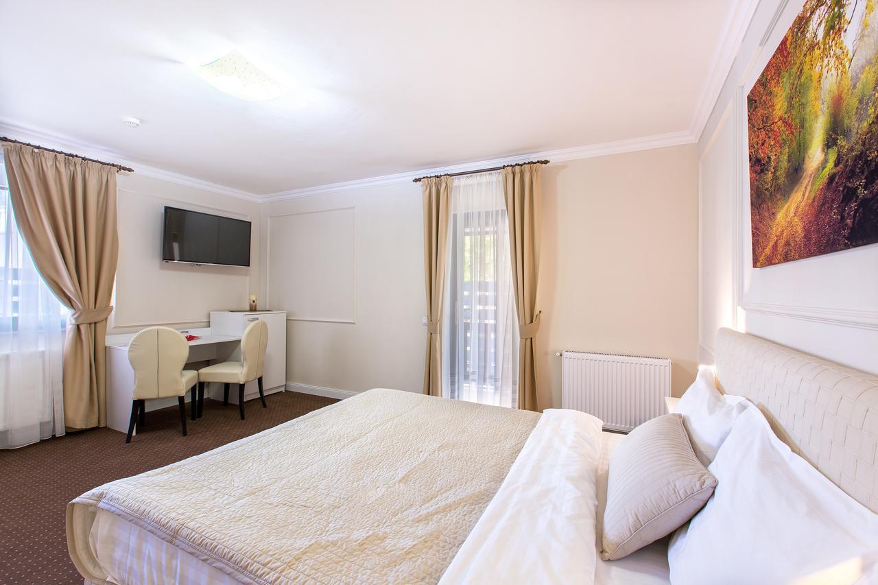 ياش Prestige Hotel المظهر الخارجي الصورة