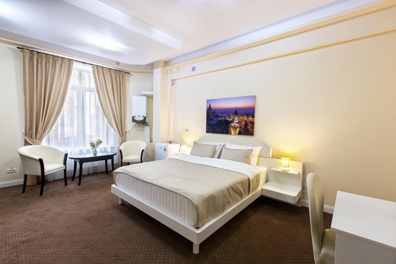 ياش Prestige Hotel المظهر الخارجي الصورة